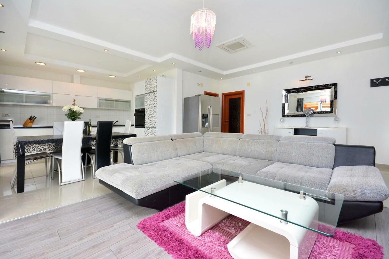 Beach Apartman Petra Podstrana Exterior photo